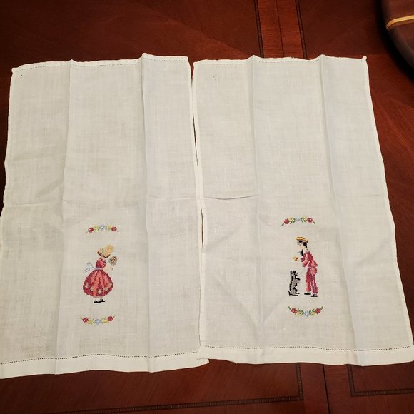 Vintage Tea Towels - Picture 2 of 3